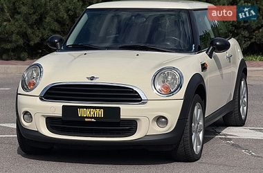 Хэтчбек MINI Hatch 2010 в Киеве