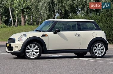 Хэтчбек MINI Hatch 2010 в Киеве