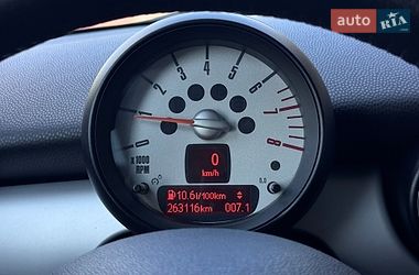 Хэтчбек MINI Hatch 2010 в Киеве