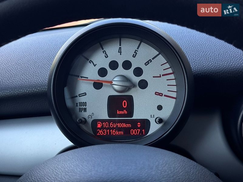 Хэтчбек MINI Hatch 2010 в Киеве