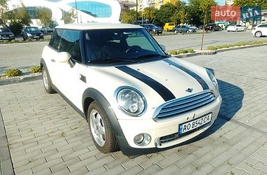 Хэтчбек MINI Hatch 2008 в Ужгороде