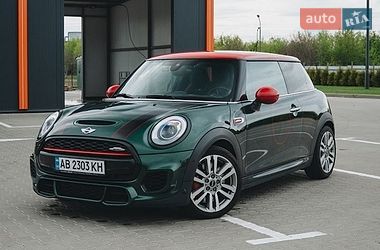 Хетчбек MINI Hatch 2017 в Вінниці