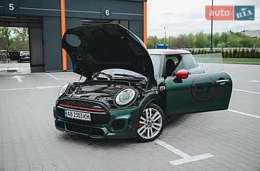 Хетчбек MINI Hatch 2017 в Вінниці