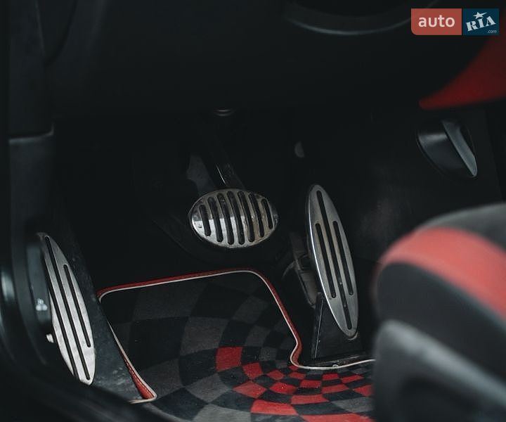 Хетчбек MINI Hatch 2017 в Вінниці