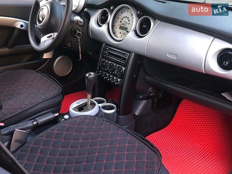 Хэтчбек MINI Hatch 2002 в Одессе