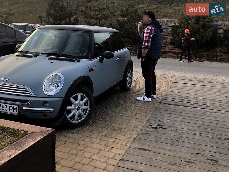 Хэтчбек MINI Hatch 2002 в Одессе