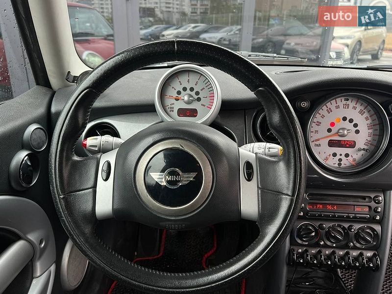 Хетчбек MINI Hatch 2005 в Києві