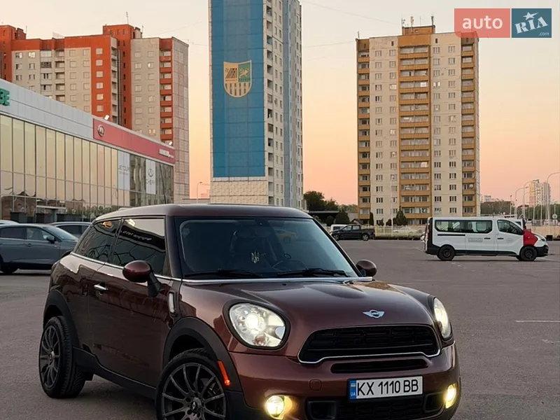 MINI Paceman