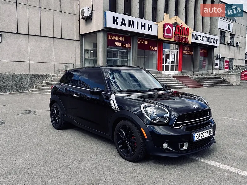 MINI Paceman