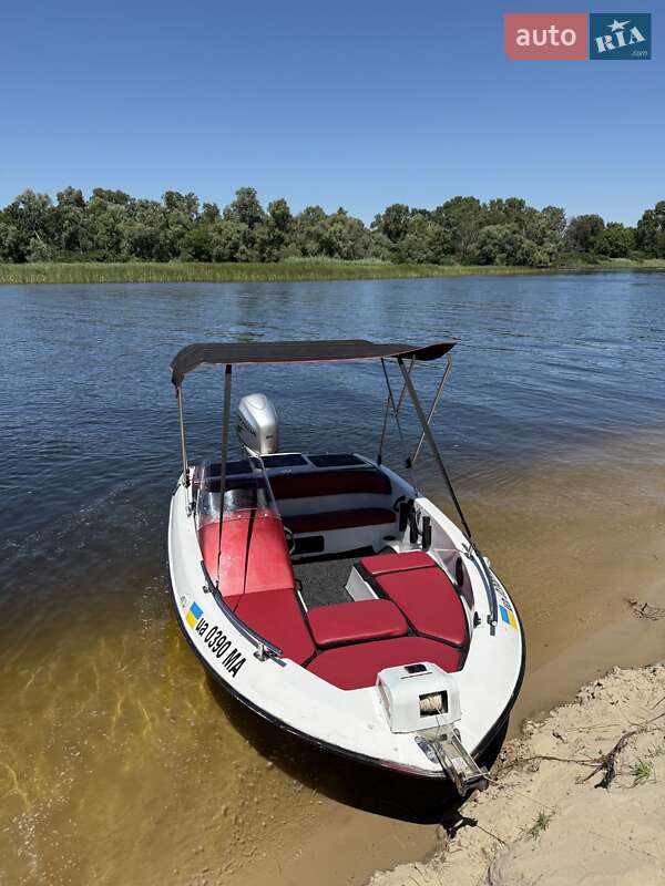 Лодка Mirage N 2005 в Смеле