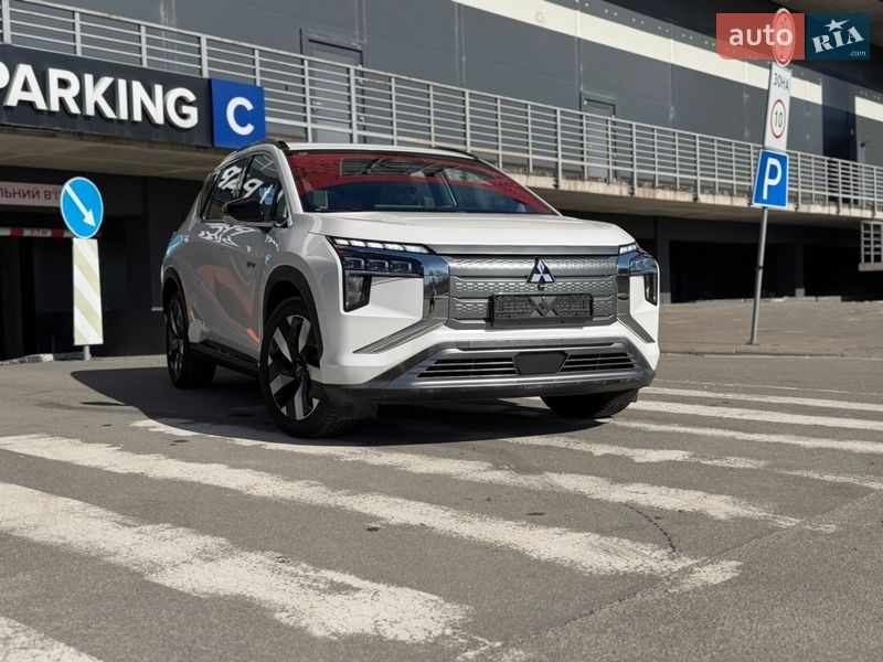 Mitsubishi Airtrek 2022