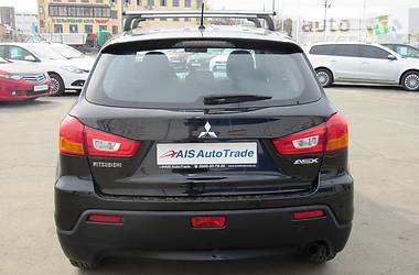 Позашляховик / Кросовер Mitsubishi ASX 2011 в Києві