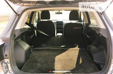 Внедорожник / Кроссовер Mitsubishi ASX 2014 в 