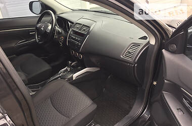 Позашляховик / Кросовер Mitsubishi ASX 2010 в 