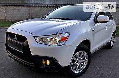 Позашляховик / Кросовер Mitsubishi ASX 2010 в 