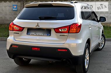 Позашляховик / Кросовер Mitsubishi ASX 2010 в 