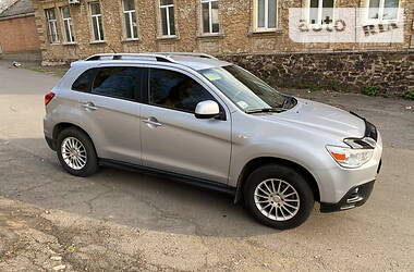 Мінівен Mitsubishi ASX 2011 в 
