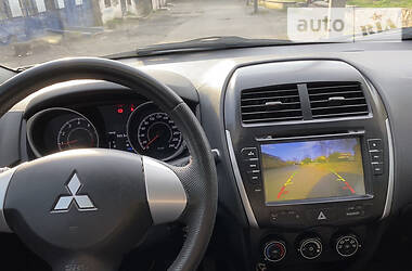 Мінівен Mitsubishi ASX 2011 в 