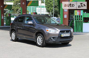 Позашляховик / Кросовер Mitsubishi ASX 2010 в 