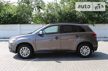 Позашляховик / Кросовер Mitsubishi ASX 2010 в 
