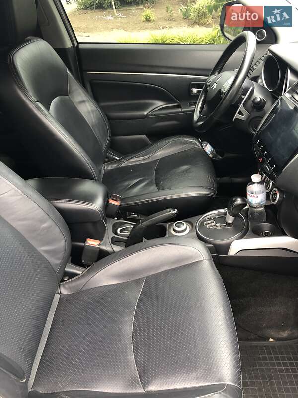 Позашляховик / Кросовер Mitsubishi ASX 2010 в Одесі