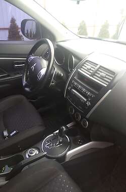 Внедорожник / Кроссовер Mitsubishi ASX 2010 в 
