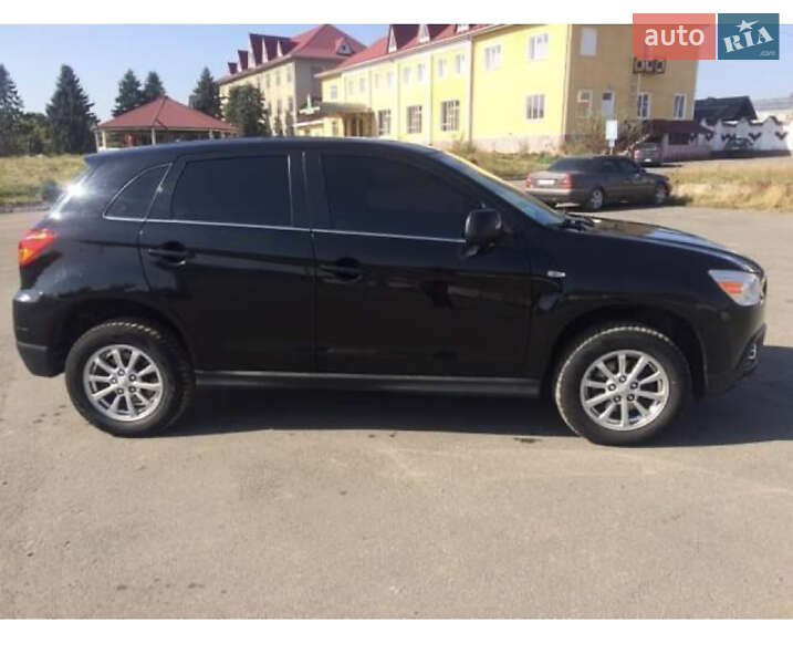 Внедорожник / Кроссовер Mitsubishi ASX 2010 в Косове