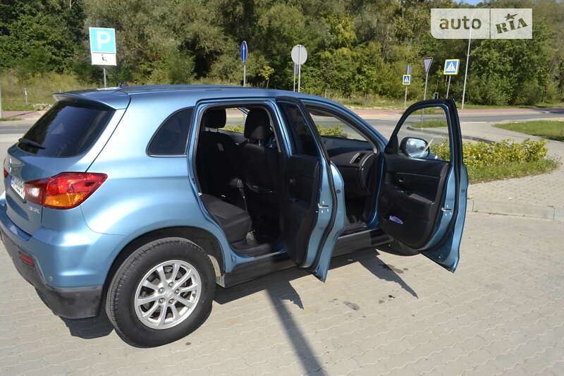 Внедорожник / Кроссовер Mitsubishi ASX 2010 в Львове