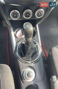 Внедорожник / Кроссовер Mitsubishi ASX 2010 в 