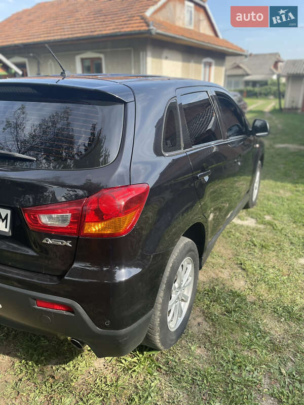 Внедорожник / Кроссовер Mitsubishi ASX 2010 в Косове