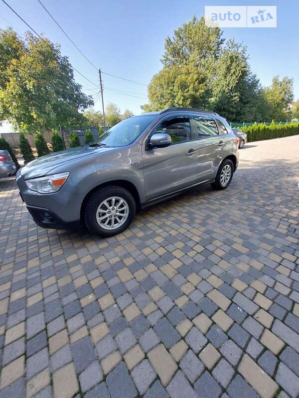 Позашляховик / Кросовер Mitsubishi ASX 2011 в Чернівцях