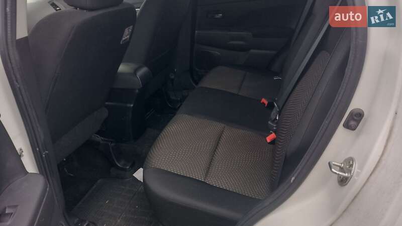 Внедорожник / Кроссовер Mitsubishi ASX 2015 в Ивано-Франковске фото 14 Внедорожник / Кроссовер Mitsubishi ASX 2015 в Ивано-Франковске