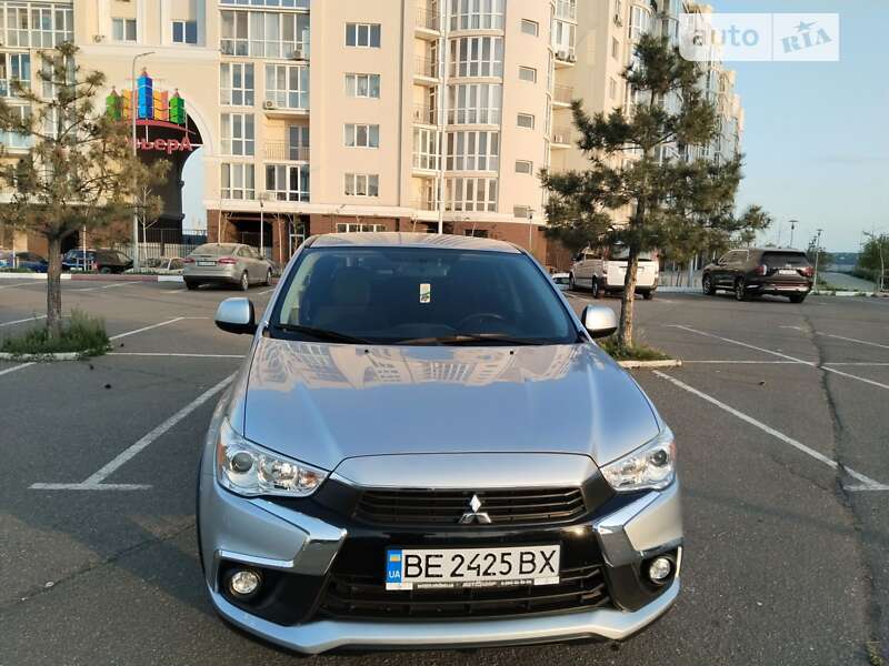 Внедорожник / Кроссовер Mitsubishi ASX 2017 в Николаеве