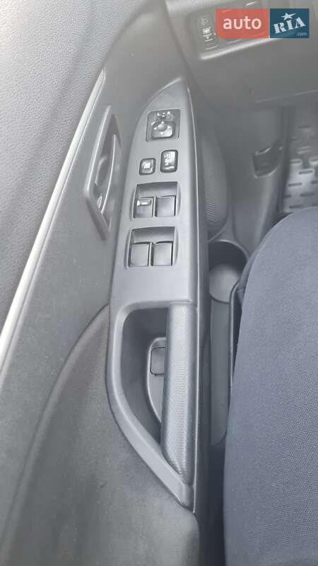 Внедорожник / Кроссовер Mitsubishi ASX 2012 в Киеве