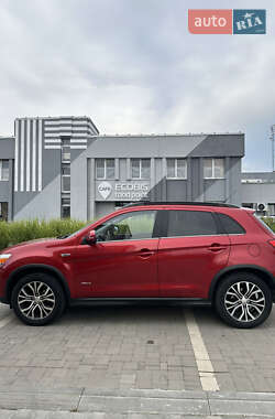 Внедорожник / Кроссовер Mitsubishi ASX 2015 в 