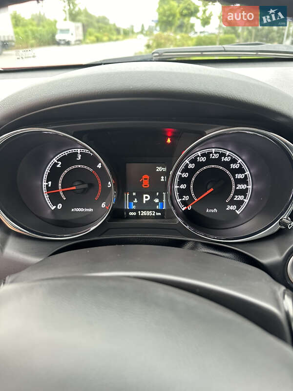 Позашляховик / Кросовер Mitsubishi ASX 2015 в Львові фото 17 Позашляховик / Кросовер Mitsubishi ASX 2015 в Львові