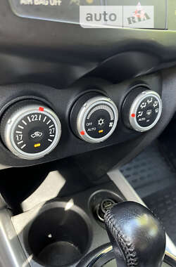 Внедорожник / Кроссовер Mitsubishi ASX 2010 в 