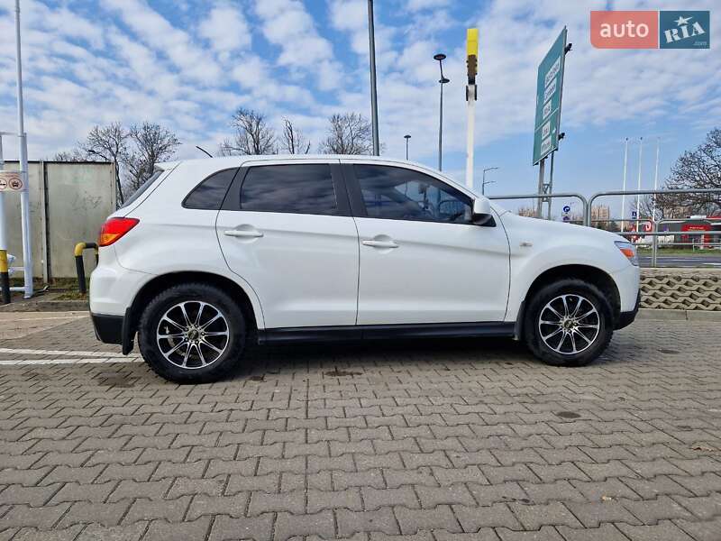 Внедорожник / Кроссовер Mitsubishi ASX 2010 в Запорожье
