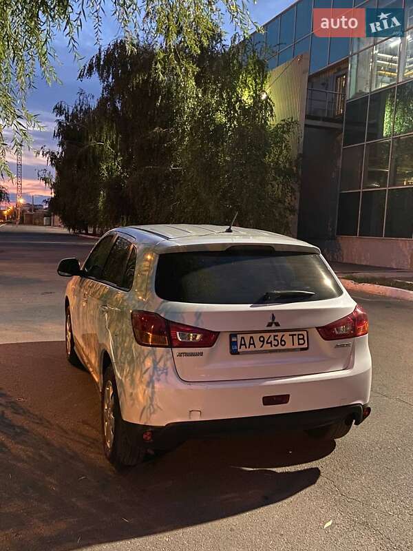 Внедорожник / Кроссовер Mitsubishi ASX 2014 в Киеве