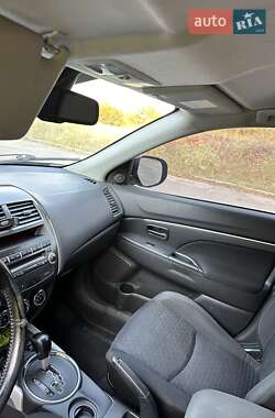 Внедорожник / Кроссовер Mitsubishi ASX 2012 в 