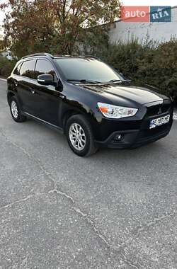 Внедорожник / Кроссовер Mitsubishi ASX 2012 в 