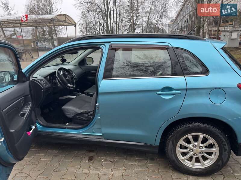 Внедорожник / Кроссовер Mitsubishi ASX 2012 в Черновцах