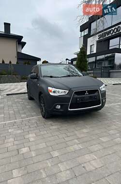 Внедорожник / Кроссовер Mitsubishi ASX 2011 в 