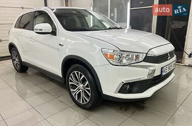 Внедорожник / Кроссовер Mitsubishi ASX 2017 в 
