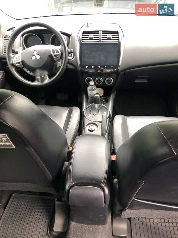 Позашляховик / Кросовер Mitsubishi ASX 2010 в Одесі