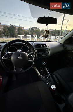 Внедорожник / Кроссовер Mitsubishi ASX 2014 в 