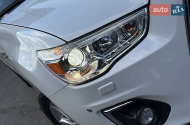 Внедорожник / Кроссовер Mitsubishi ASX 2013 в 