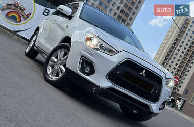 Внедорожник / Кроссовер Mitsubishi ASX 2013 в 