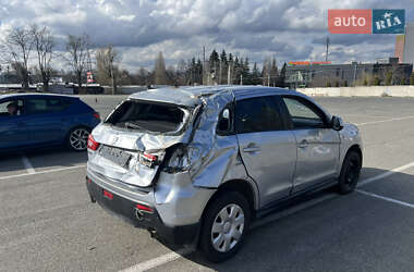 Внедорожник / Кроссовер Mitsubishi ASX 2011 в 