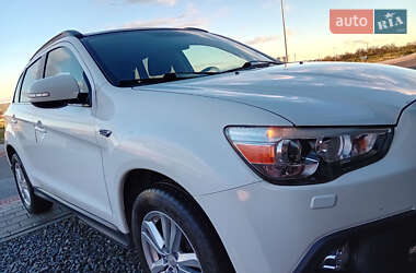 Внедорожник / Кроссовер Mitsubishi ASX 2011 в 